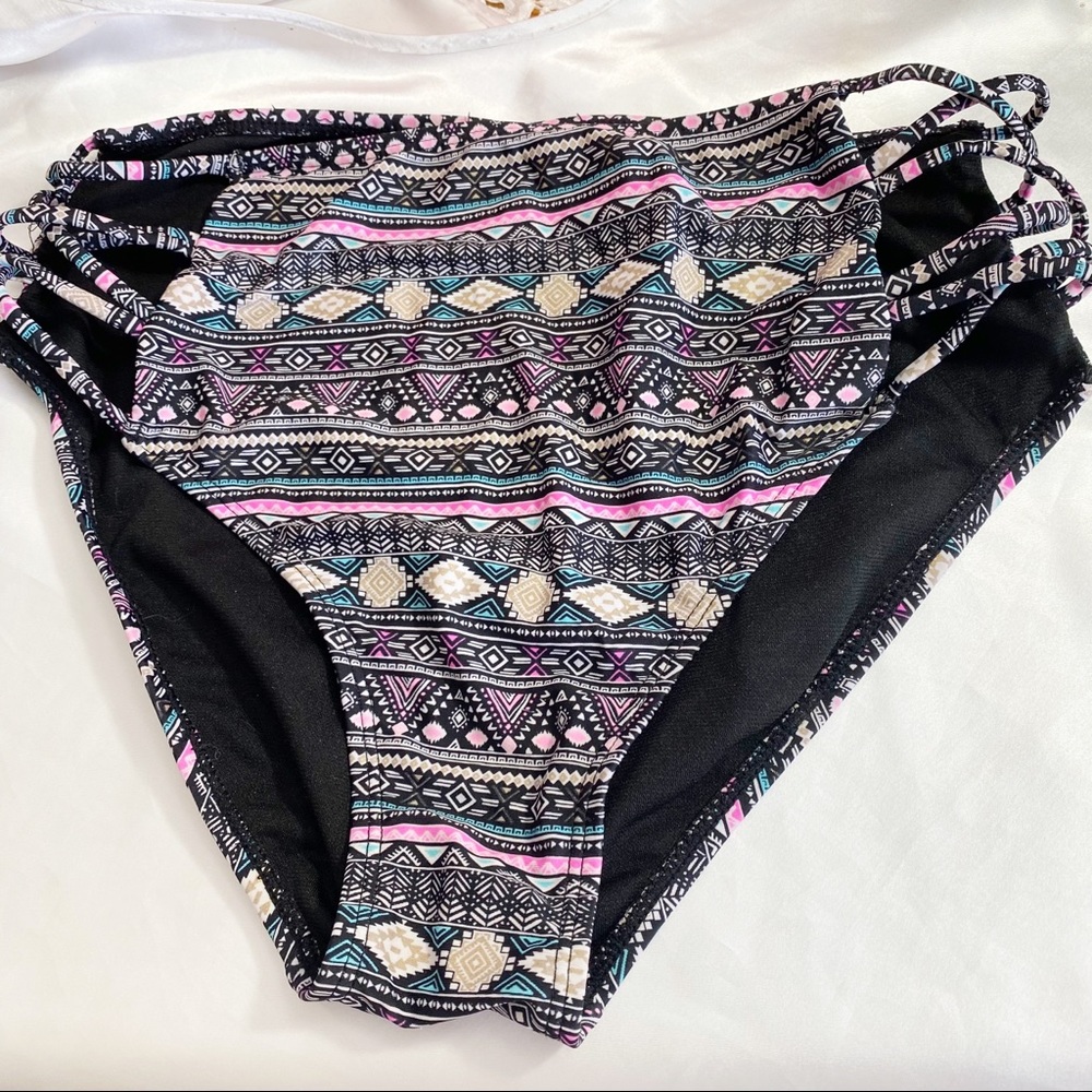ARIZONA JEANS open cross cross hip print stripe lined swim bottoms L